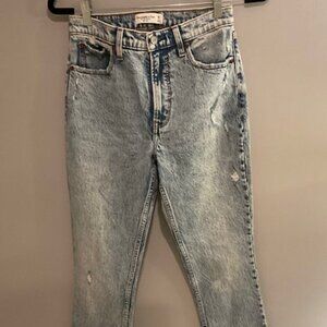 ABERCOMBIE & FITCH 90's SKINNY HIGH RISE JEAN